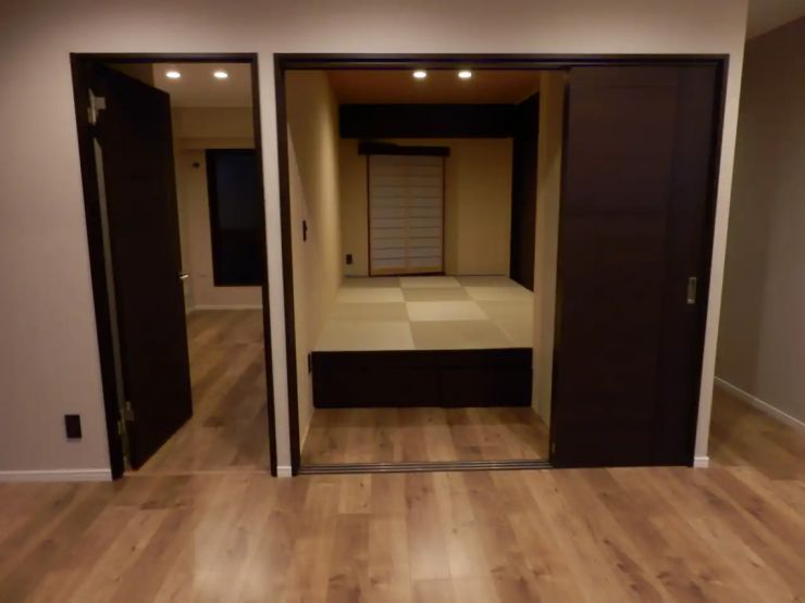 小上がり和室の隣に子供部屋を配置 小上がり和室の隣に子供部屋を配置