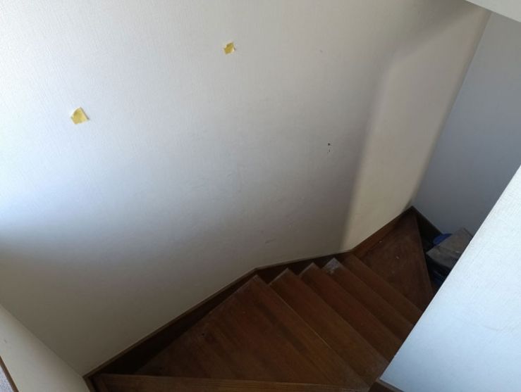 室内階段の手すり取り付け工事 施工前 室内階段の手すり取り付け工事 施工前